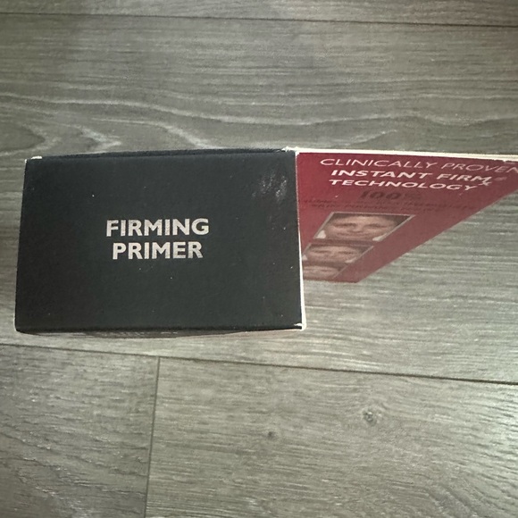 Peter Thomas Roth Instant Firm No-Filter Primer sheer and shade adjusting - Picture 3 of 5